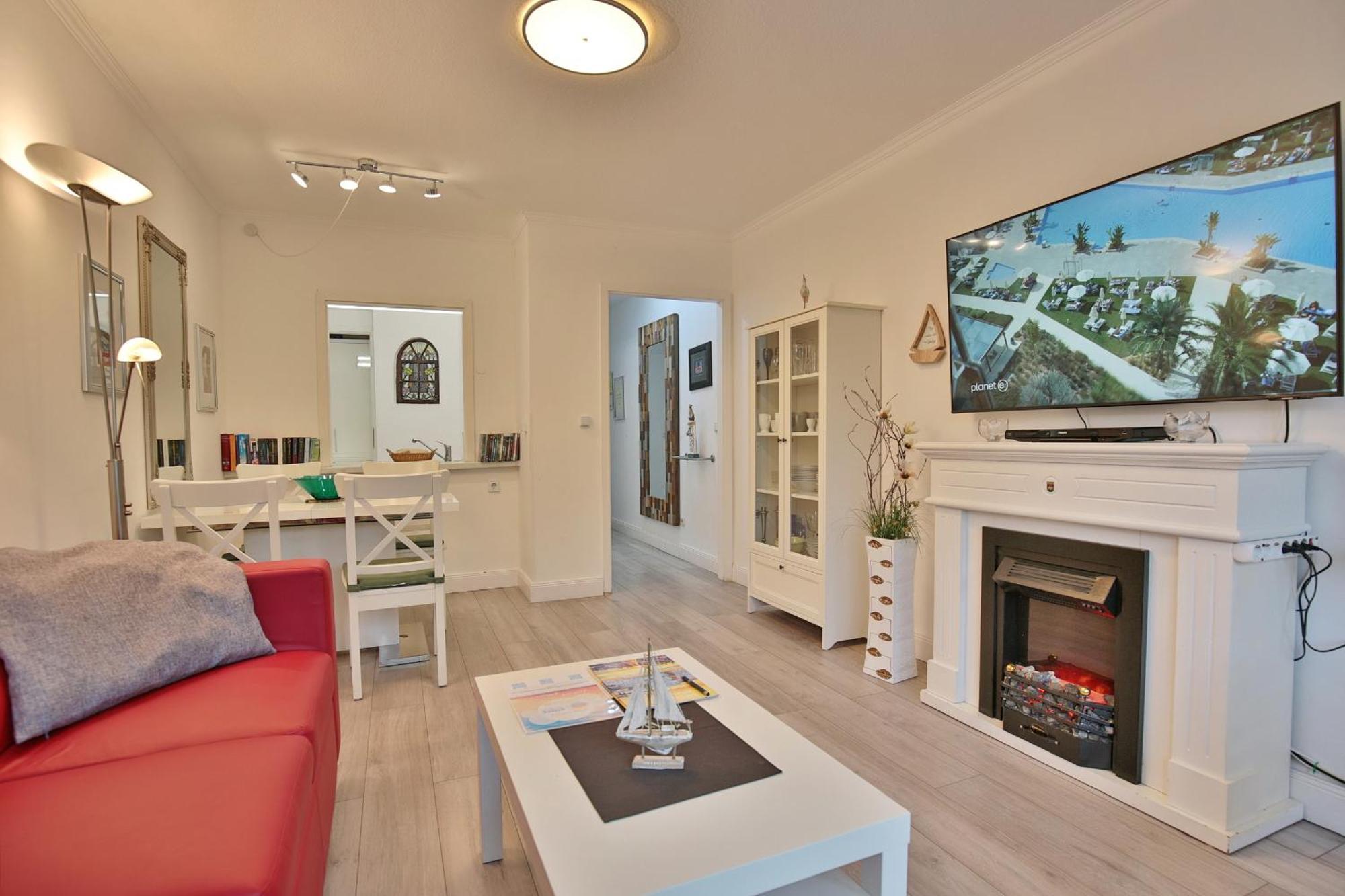 Ferienanlage Bergstrasse 62 Ferienhaus Bergstrasse 62 Ankerplatz Appartement 16 Timmendorfer Strand Buitenkant foto